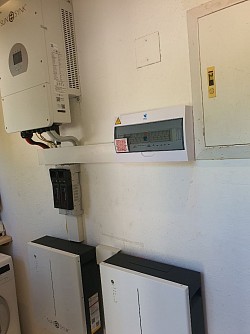 8Kw Inverter With 10Kwh Battery
