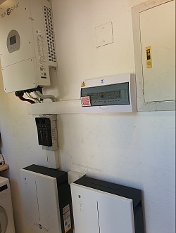 8Kw Inverter And 10Kwh Battery